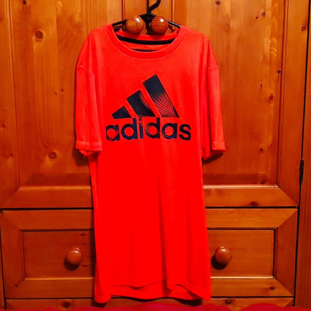 Boys adidas tshirt size large